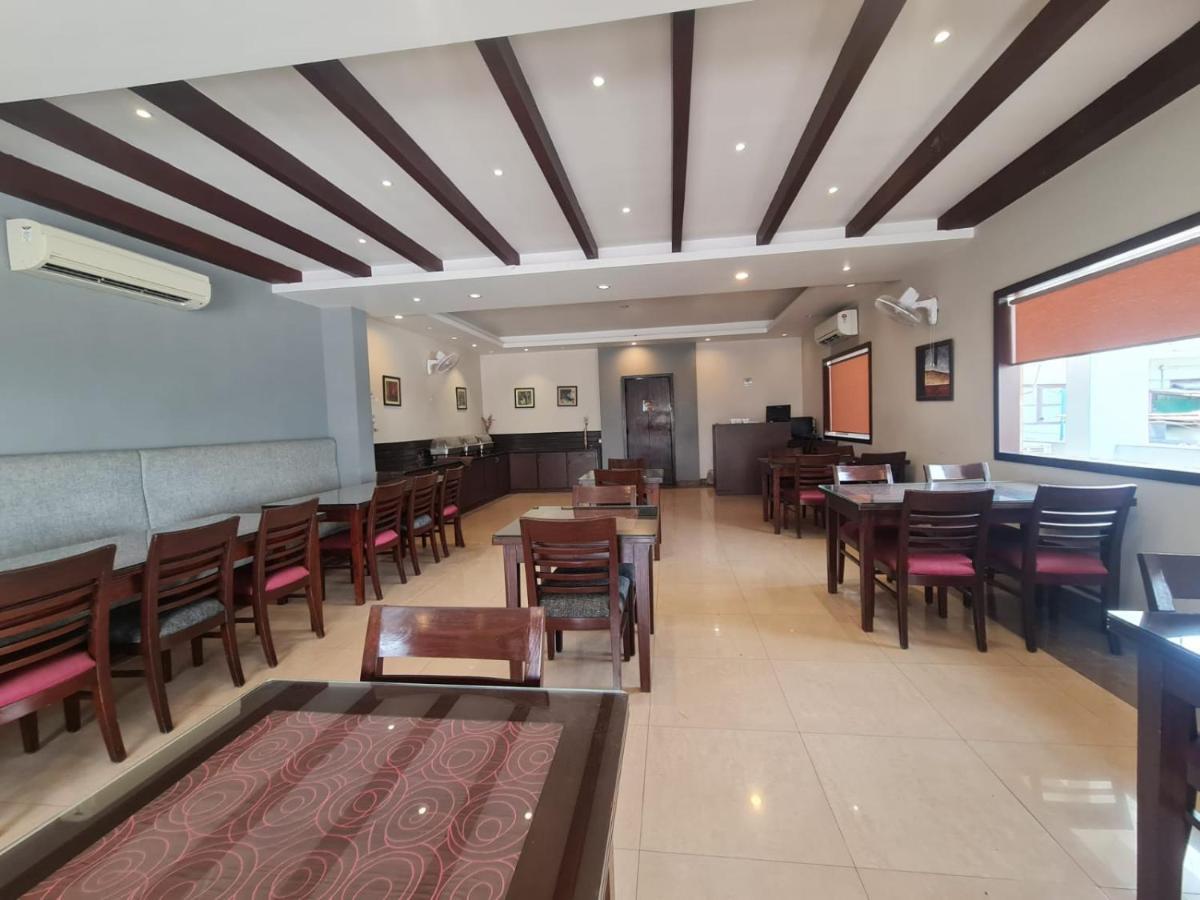 Hotel Lemon Park Haldwani Bagian luar foto